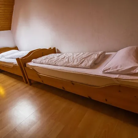 Am Birkensee 55125 شقة