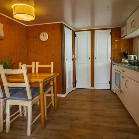 Am Birkensee 55125 شقة Detern