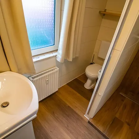 Am Birkensee 55125 * Detern