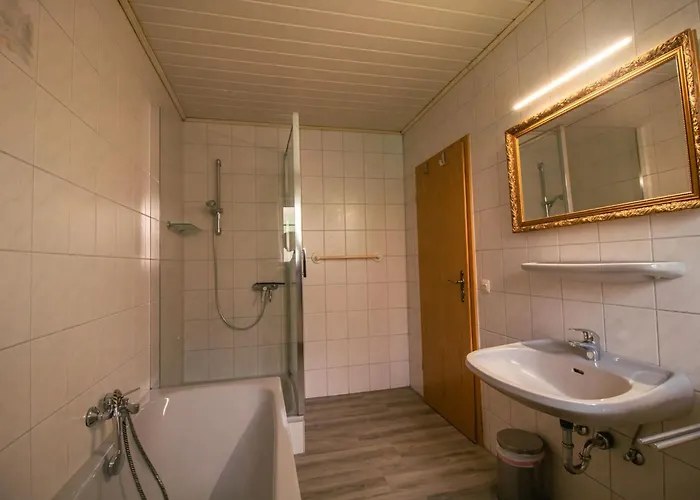 Am Birkensee 55125 * Detern